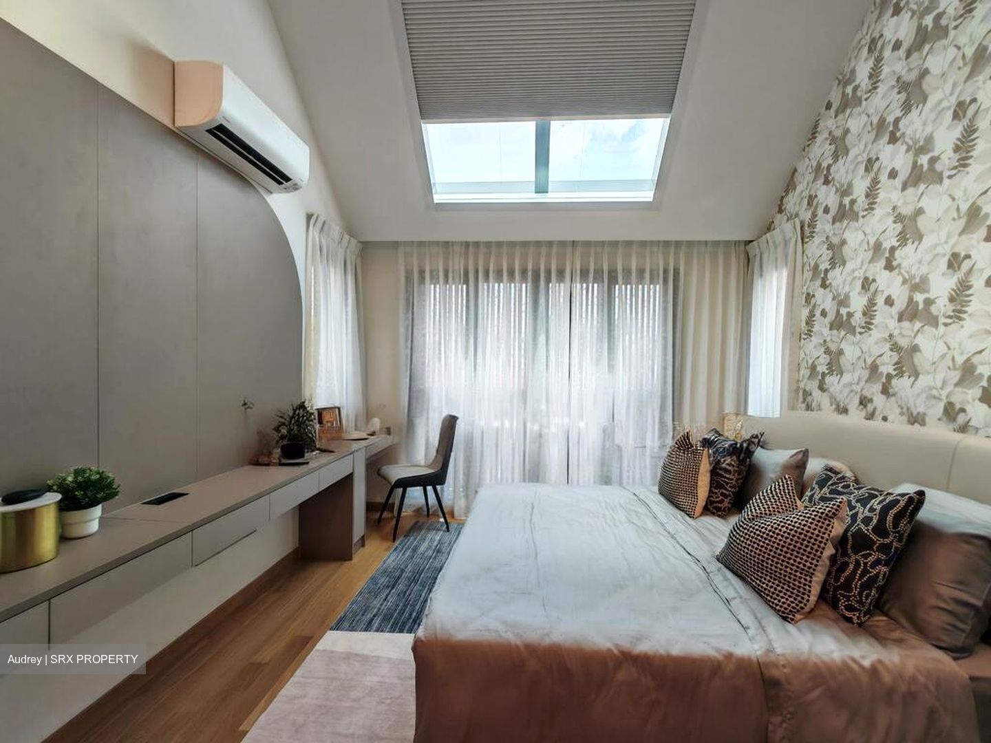 Balmoral Park (D10), Semi-Detached #585880081